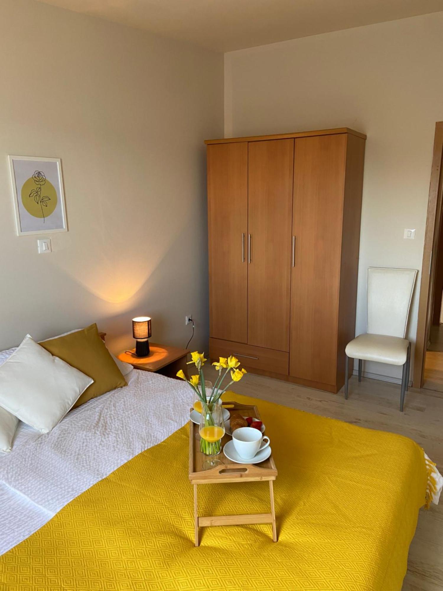 Savar Apartments Eva מראה חיצוני תמונה