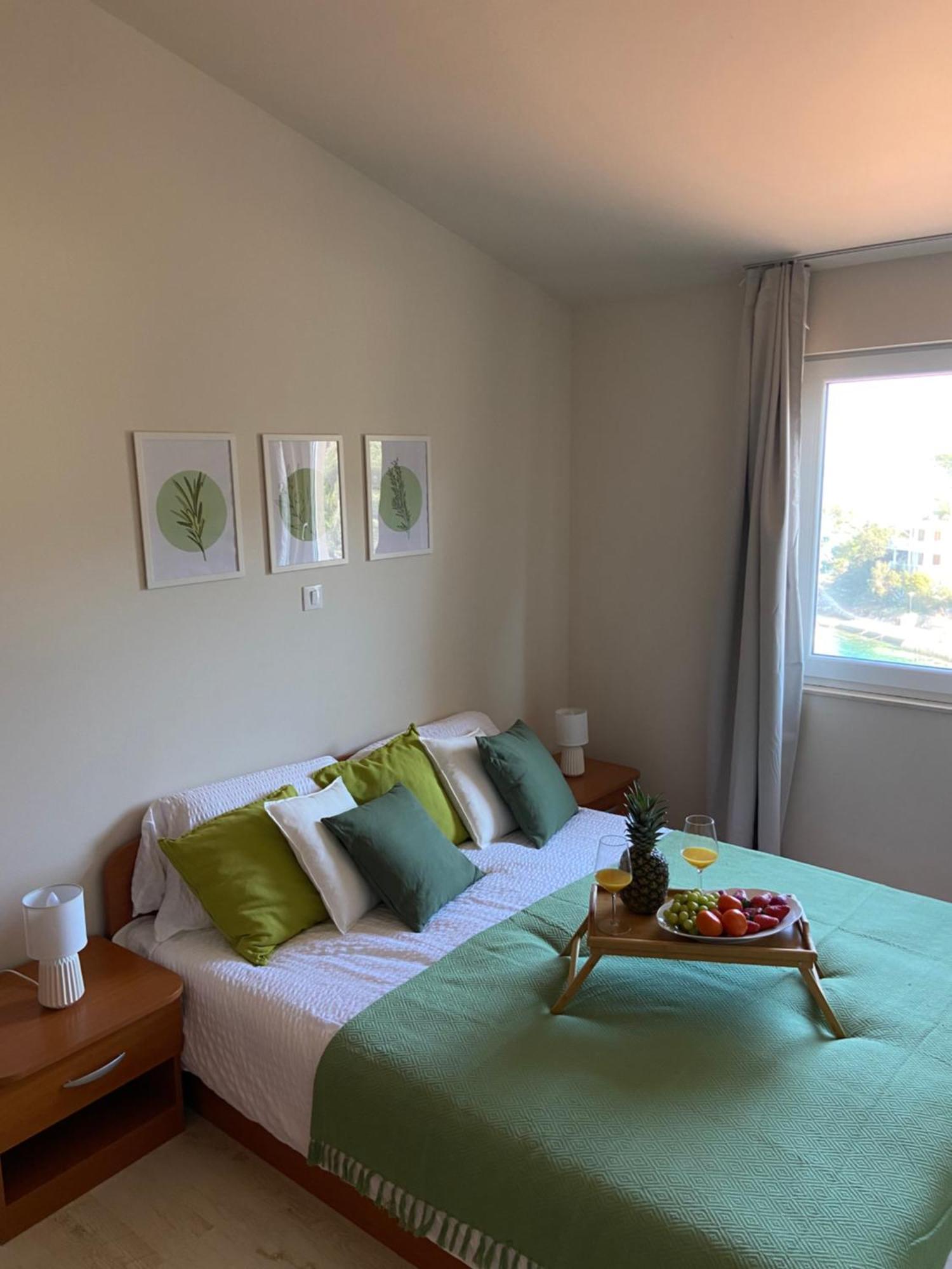 Savar Apartments Eva מראה חיצוני תמונה